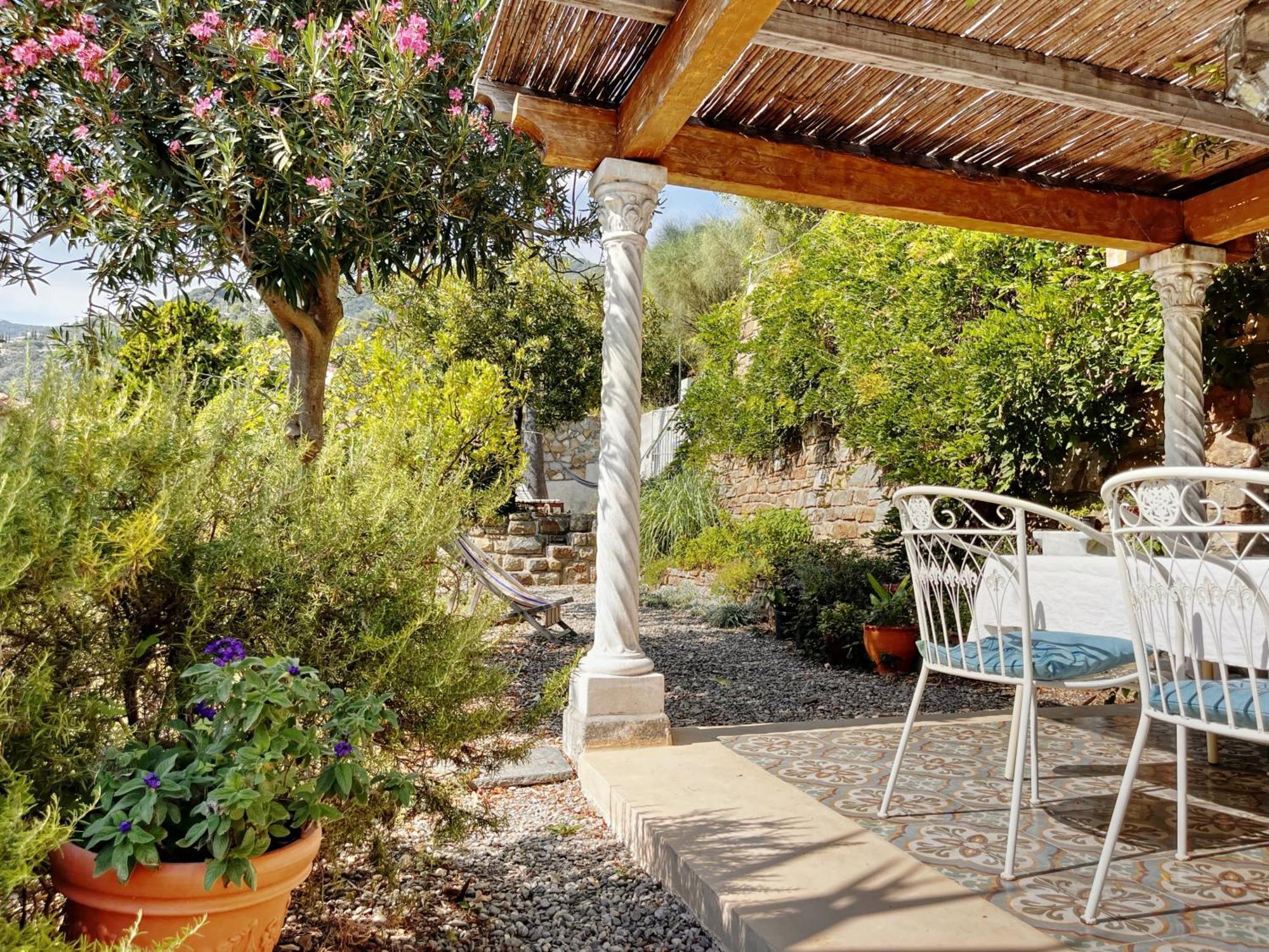 Villa D'Artisti Sanremo Luaran gambar